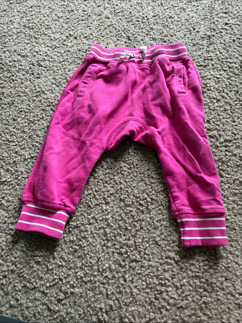 B31 Hanna Andersson 18-24 Magenta Jogger Sweatpants
